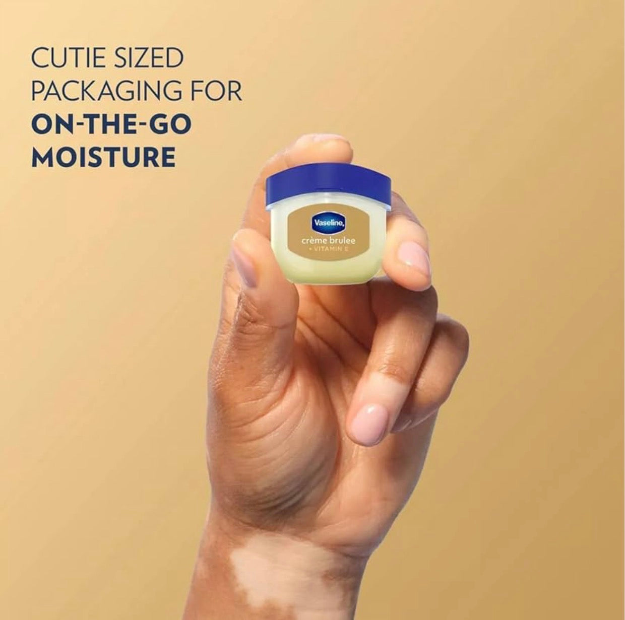 Hidratante de Labios Lip Therapy Crème Brûlée Vaseline (7g)