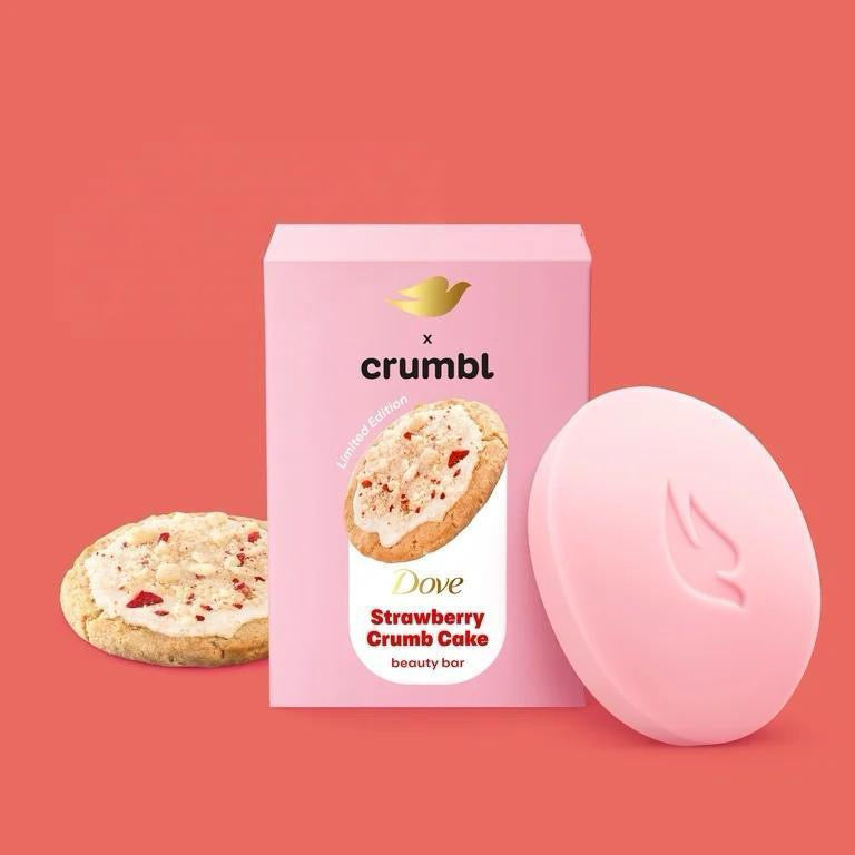 Jabón en Barra Dove x Crumbl Strawberry Crumb Cake (15 Oz)